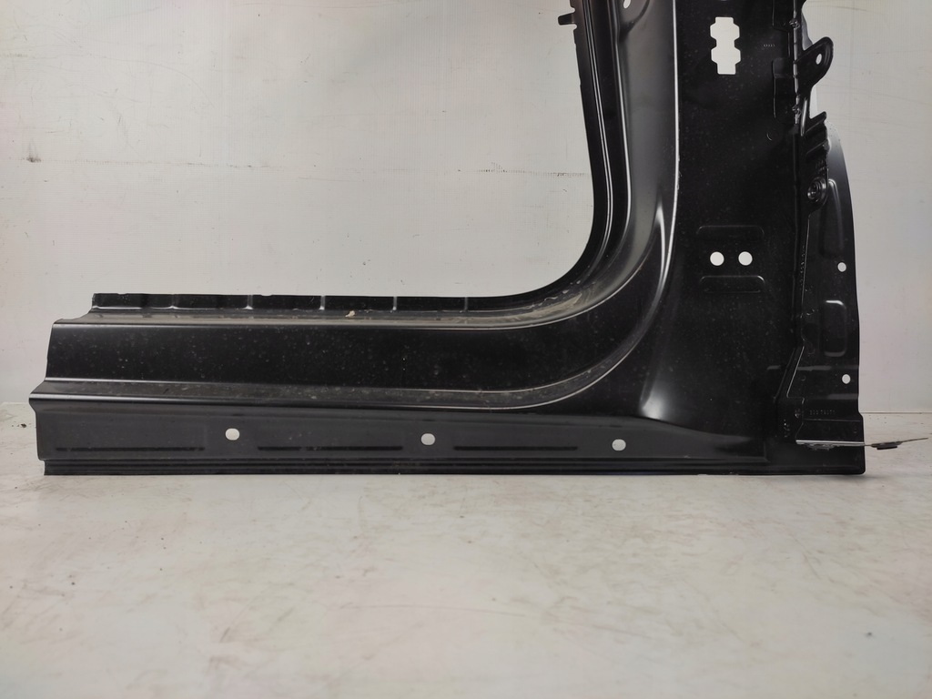 фото №5, Audi a6 c8 4k 4k0 порог блок двигателя правый перед рама