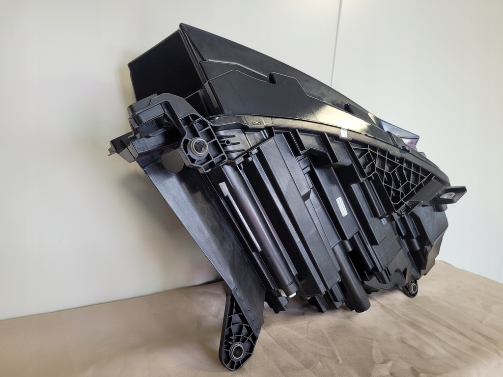 фото №11, Лампа передняя левая фара левый skoda enyaq 5lb 5lb941015g europa