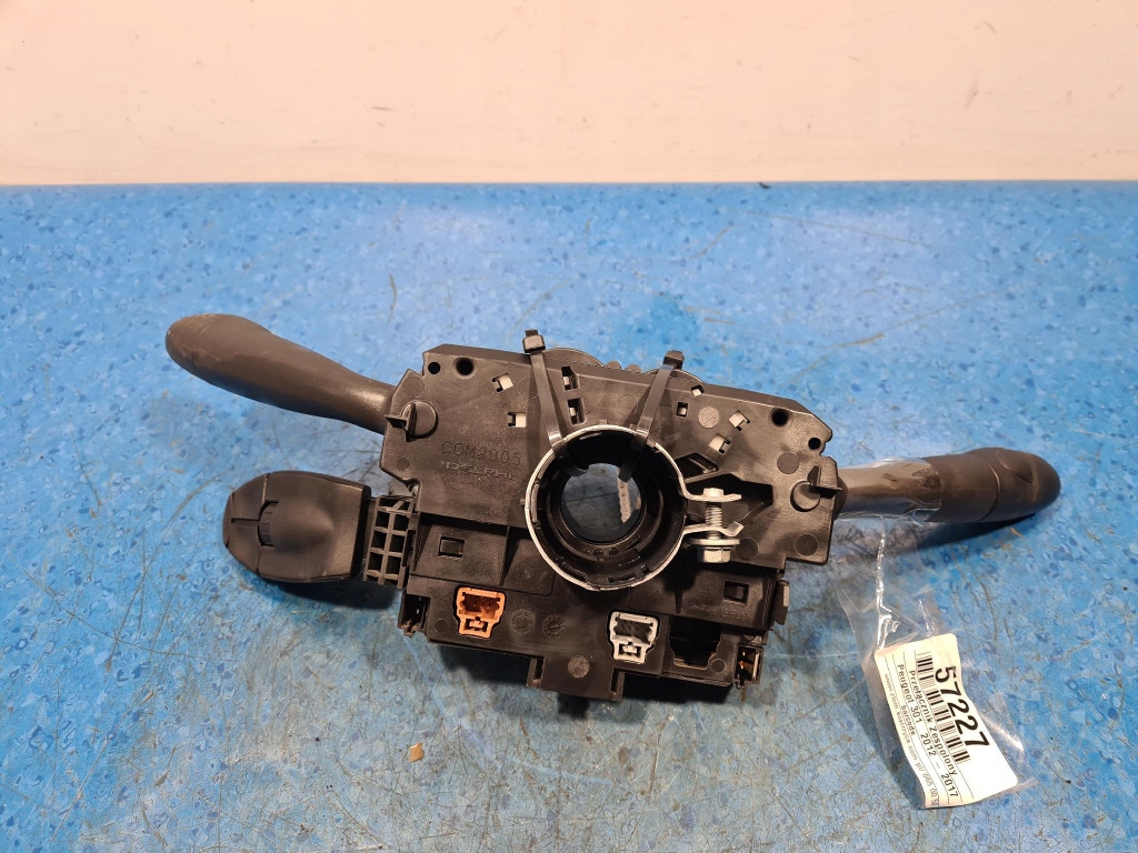 Peugeot 301 переключатель подрулевой  98042440xt Недорого