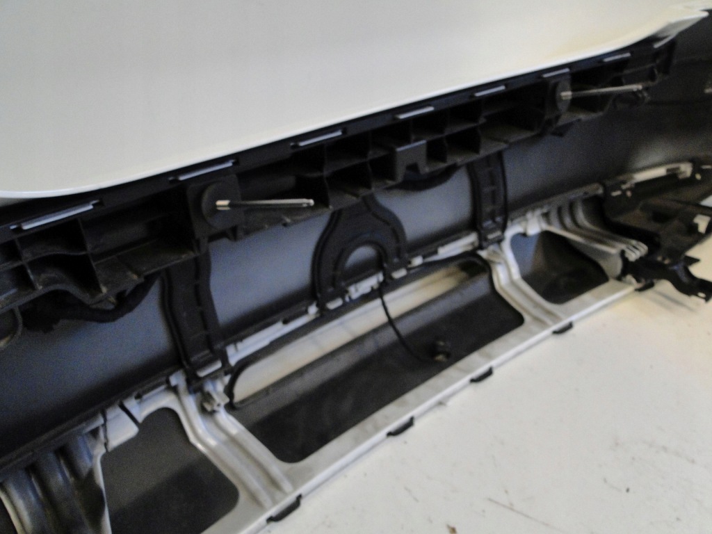 Mercedes cls 218 w218 бампер задний седан pts Недорого