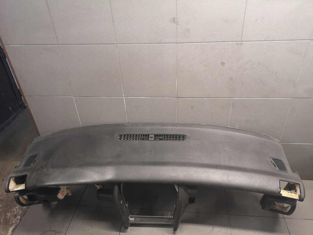 фото №1, Приборная панель консоль приборная панель audi a8 d2 eu przed fl lubels