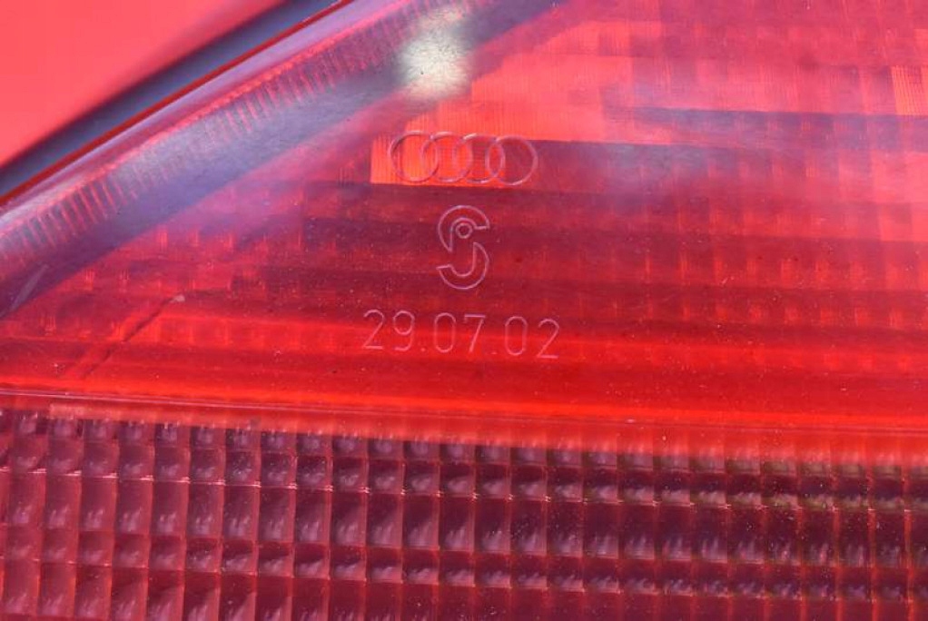 фото №8, Лампа права задня задня 8l0945096 audi a3 8l 5d 96-00