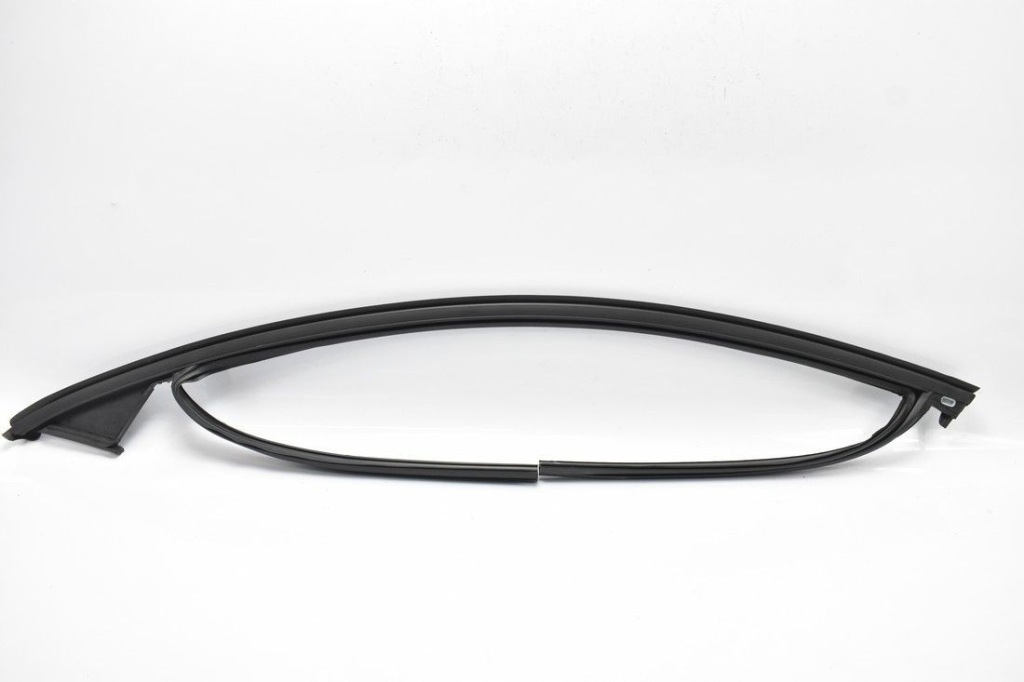 фото №1, Прокладка стекло дверь левый перед volvo v60 ii 18-