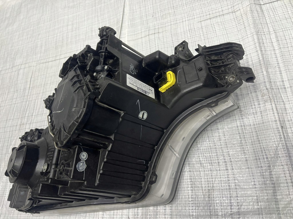 фото №7, Лампа фара mercedes actros a9618204139