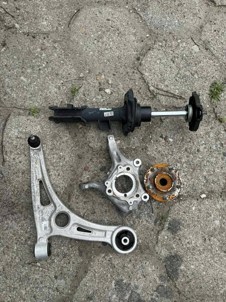 фото №1, Поворотний кулак амортизатор важіль правий перед kia niro ii ev