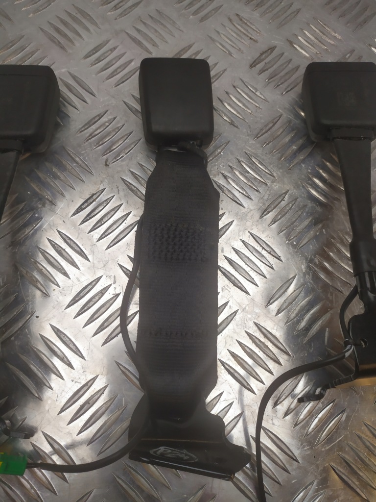 Alfa romeo stelvio замки ременів безпеки сидіння 156136316 156136320 Київ