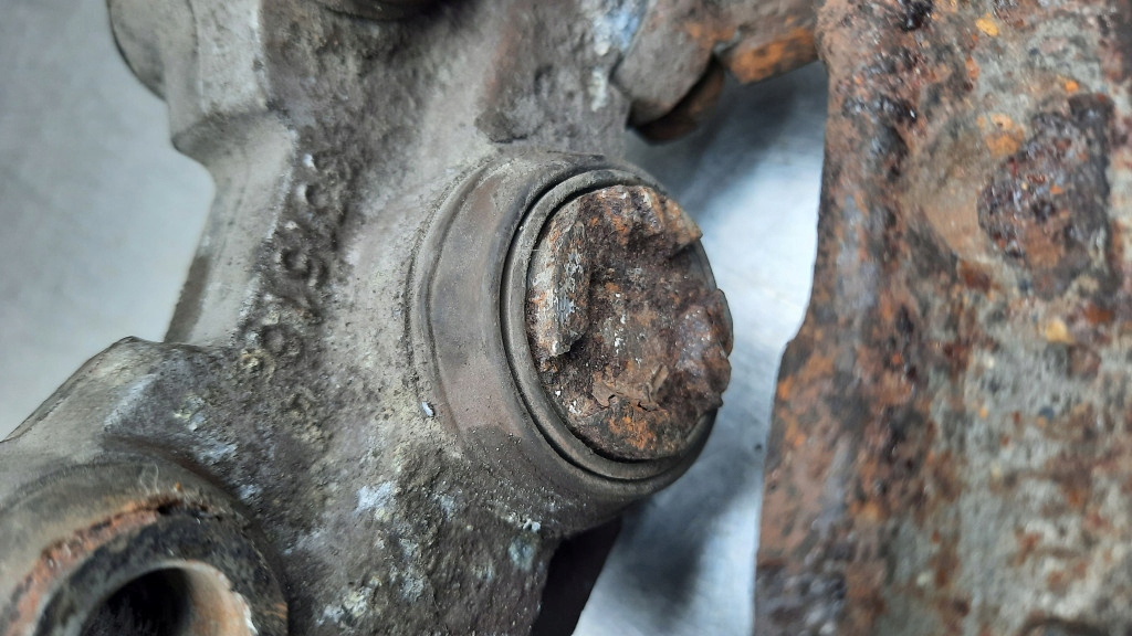 фото №4, Суппорт тормоза задняя задний правый peugeot 206 cc 2.0b 136km