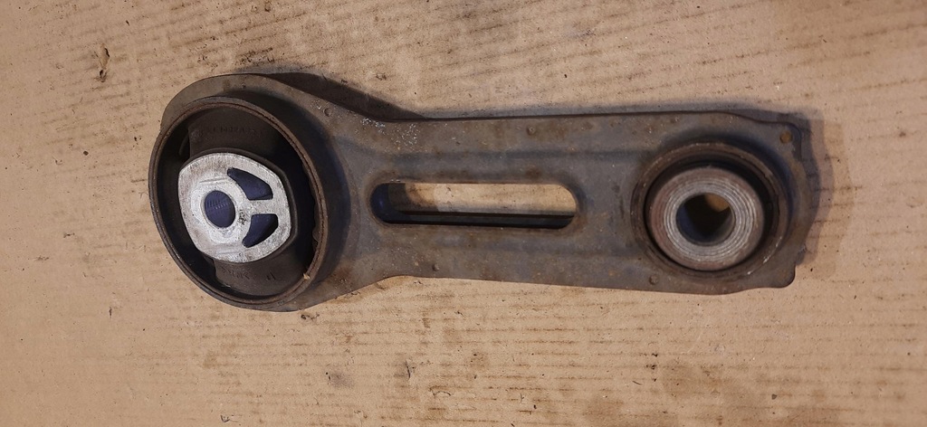 фото №6, Кронштейн подушка двигателя коробки phev outlander iii