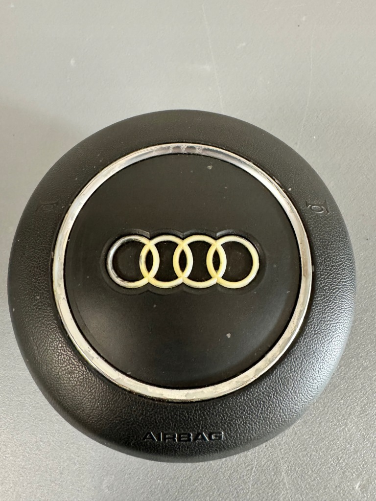 Купить Подушка подушка безопасности водителя круглая audi a4 b8 a5 8t рестайлинг  8k0880201ae