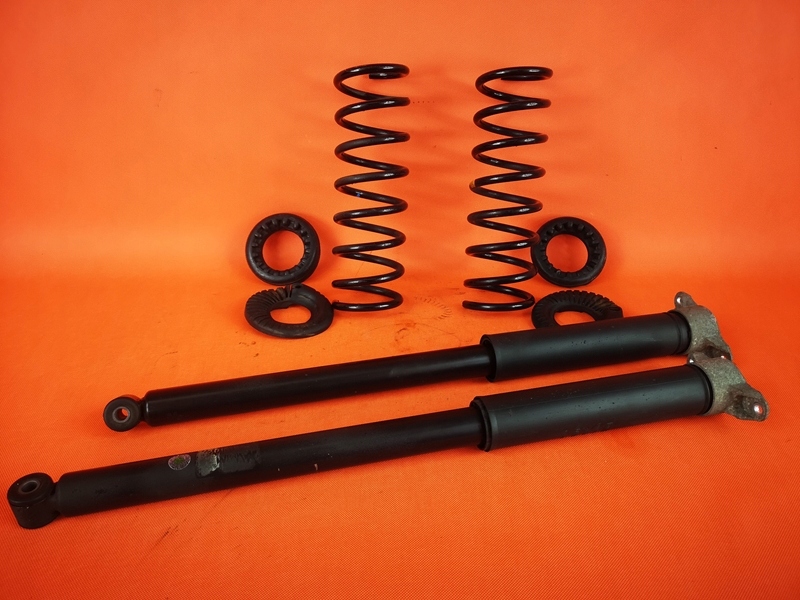 фото №10, Volvo v40 ii d4 амортизаторы пружины защита задняя