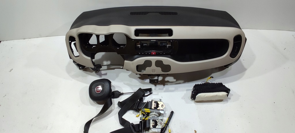 фото №1, Fiat panda 3 iii приборная панель консоль подушка безопасности ремни org