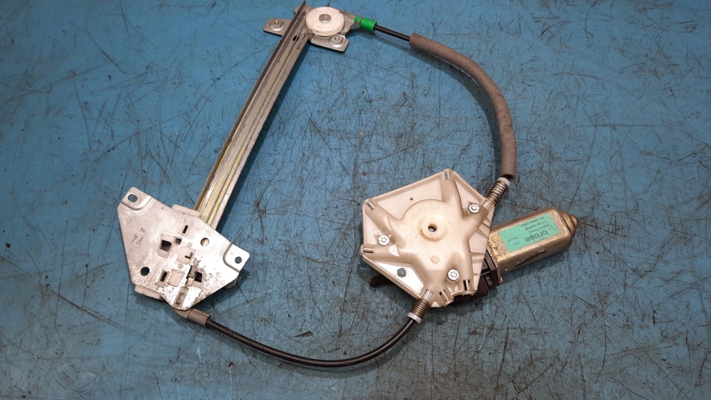 фото №2, Підйомник скло правий задня volvo s40 00-04r