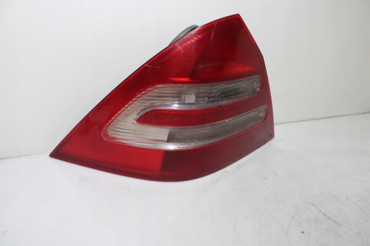 фото №1, Лампа левая задняя mercedes c klasa w203 2.0