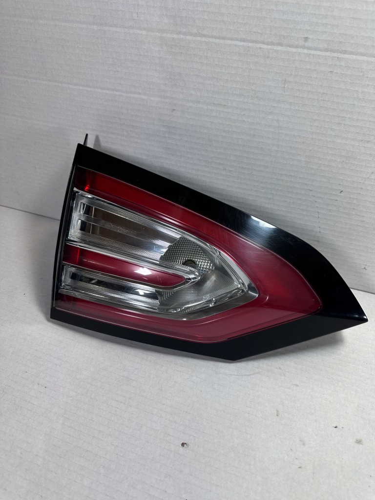 Купити Galaxy mk4 фара ліва задня задній led w кришці  em2b-13a603-af