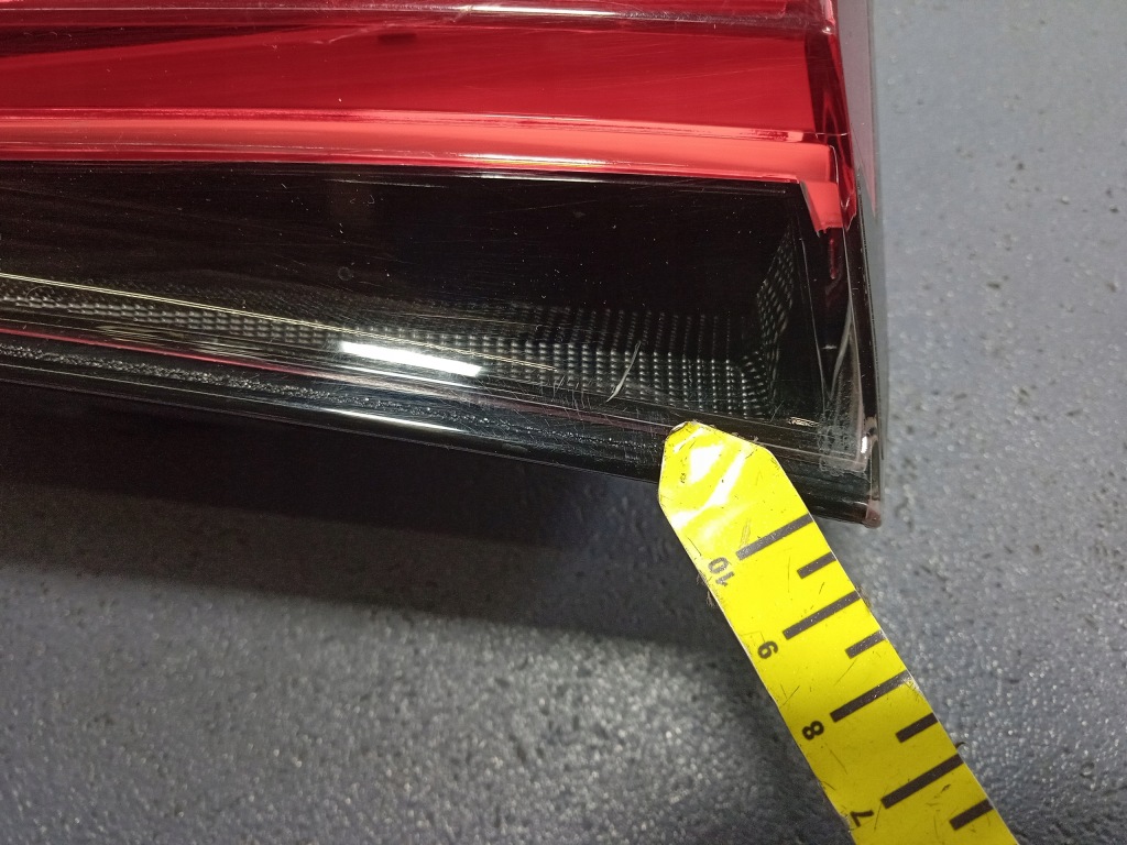 Lexus nx300h рестайлинг  фара задний  правый  w крышке  led европа Киев