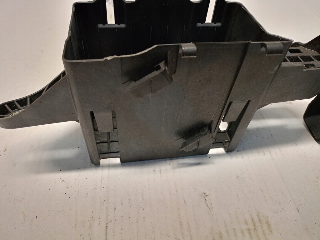 фото №8, Корпус аккумулятор a2465450840 mercedes w246