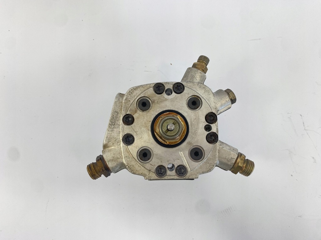 Купить Распределитель топлива mercedes w124 w201 190 1.8 2.0 2.3 230ce 200e m102 k-jet