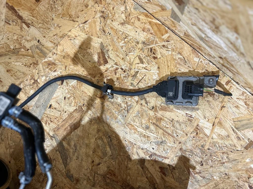 фото №10, Каталізатор фільтр dpf датчик audi 3.0 tdi 8w0131765c 8w0131703h демонтаж оригінальний номер