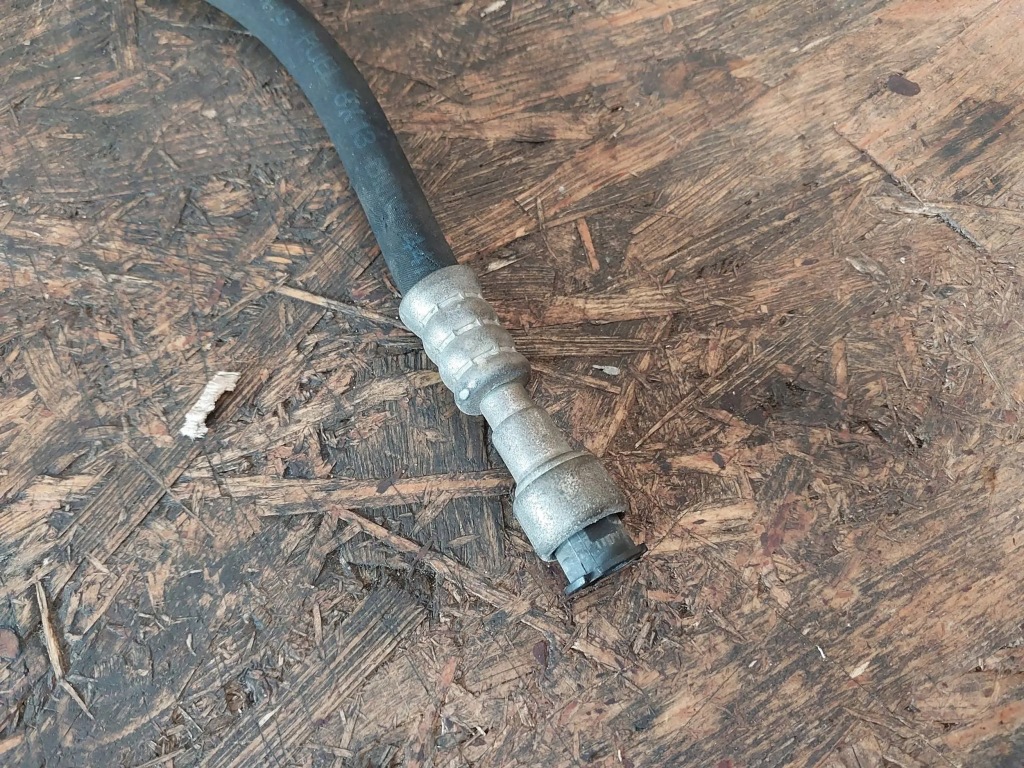 Шланг пального bmw e39 520i m52b20tu 1744100 Ціна