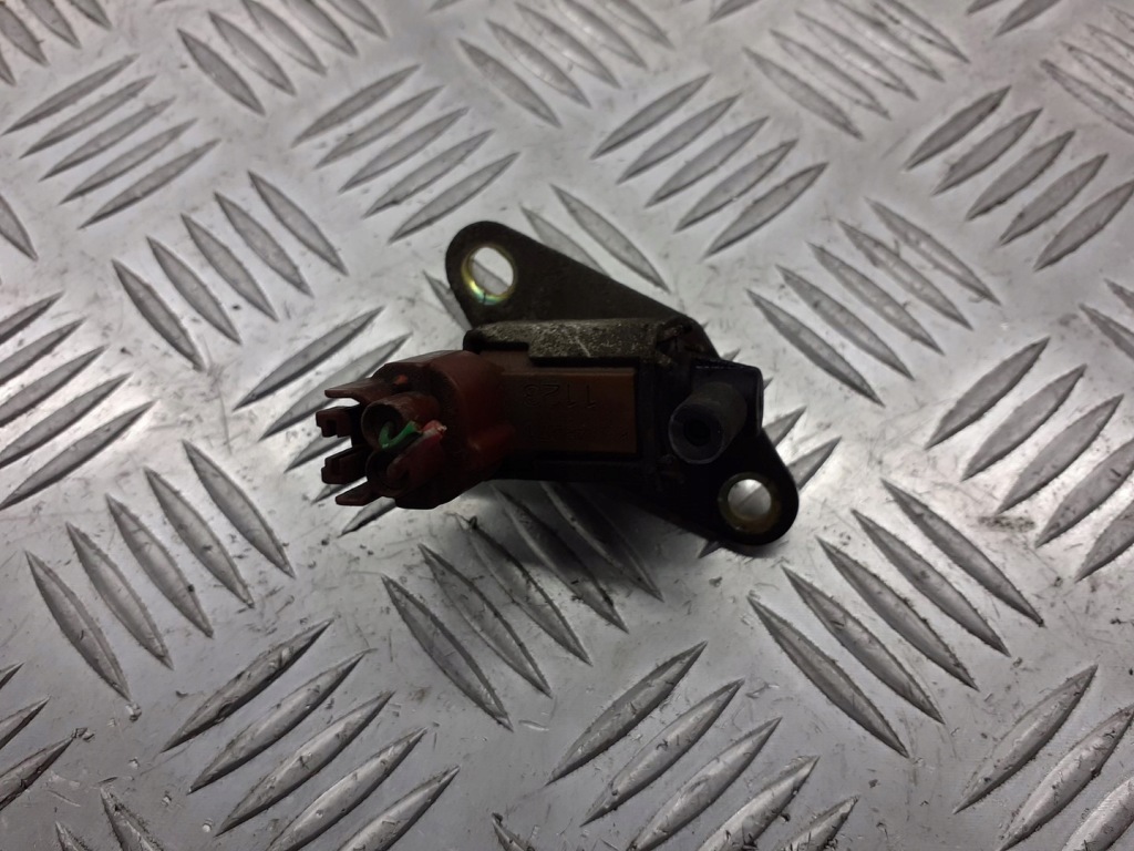 фото №1, Клапан вакууму mitsubishi space star 1.6 k5t48271