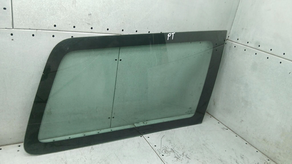 Купити Скло кузовна права ford mondeo mk3 00-03r 2.0b універсал