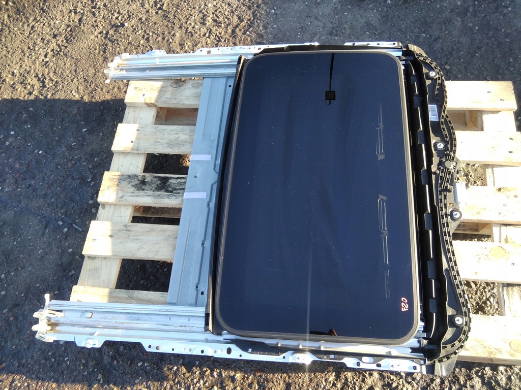 фото №1, Bmw f20 люк