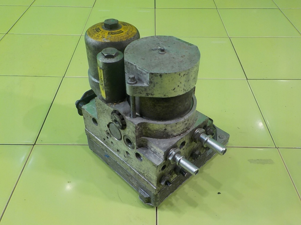 Купить Opel ampera 1.4 aut 12r hb 5d насос abs 22877029