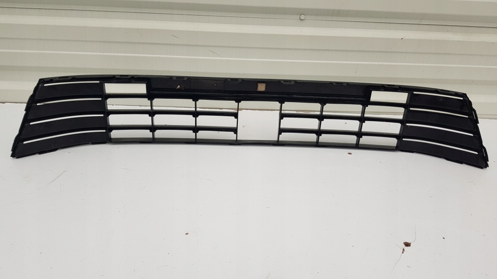 фото №4, Решітка середня бампера vw polo v 6r r-line радар