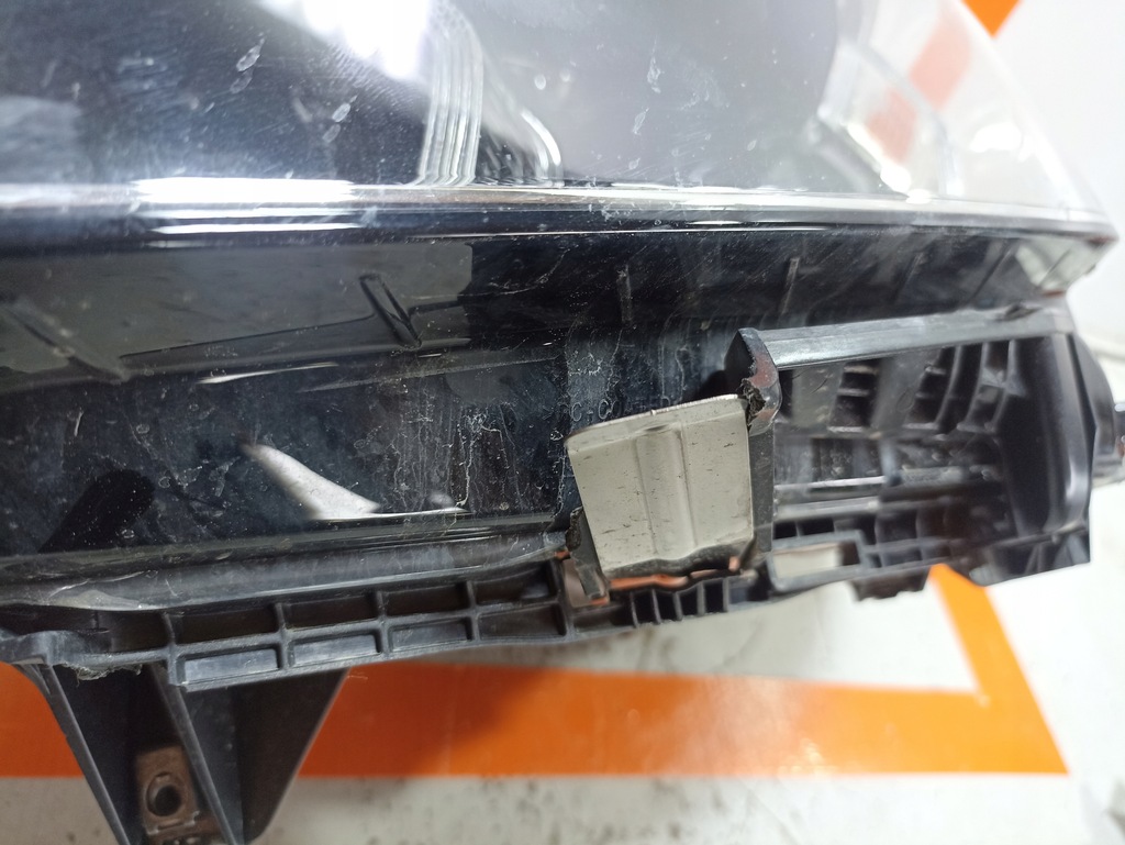 фото №9, Bmw 1 f40 лампа левая передняя led 5a1e057