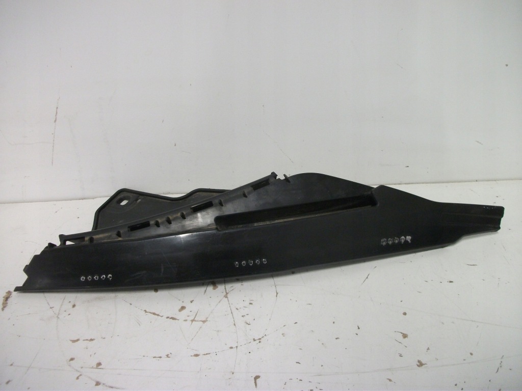 фото №1, Напрямна перед правий a2478856400 mercedes b w247