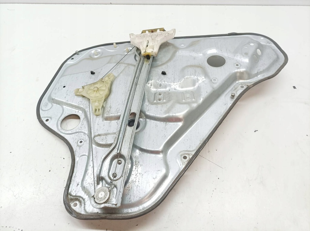 фото №5, Механизм стекло левый задняя kombi hyundai i30 i 2007-2012