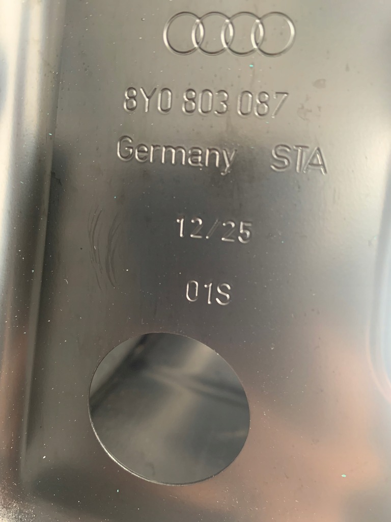 фото №5, Обшивка блок двигателя порог левый audi a3 8y