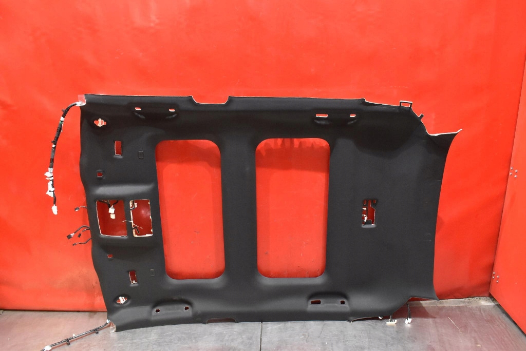 фото №10, Потолок солцезащитный козырёк ручки фонари освещение салона toyota bz4x 22-