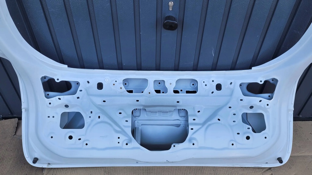 фото №15, Toyota yaris cross 20+ кришка багажника кришка багажника задня задня fv