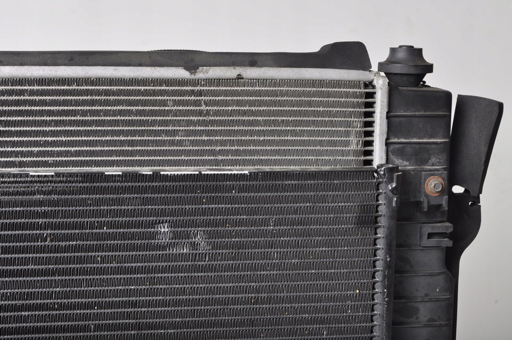 фото №10, Aston martin vanquish i vantage 6.0 радіатор вентилятор комплект mjb7390-aa