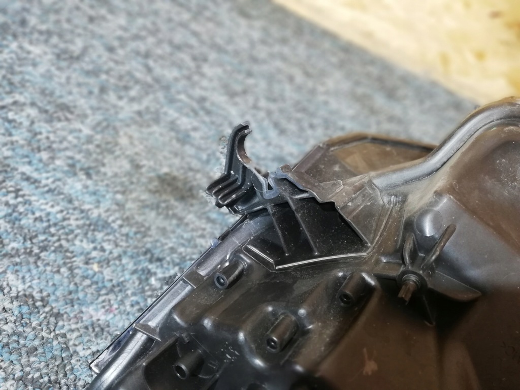 Лампа передняя правая peugeot 308 iii led 21- Недорого