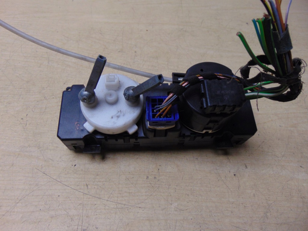 фото №8, Панель керування кондиціонера mercedes w202