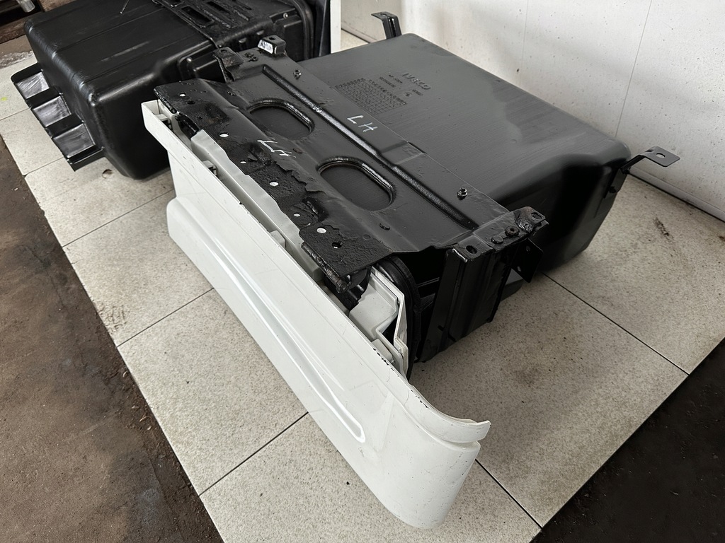 фото №11, Бардачок салонний pod кабіна лівий правий stralis hi-way 504008525 504183045