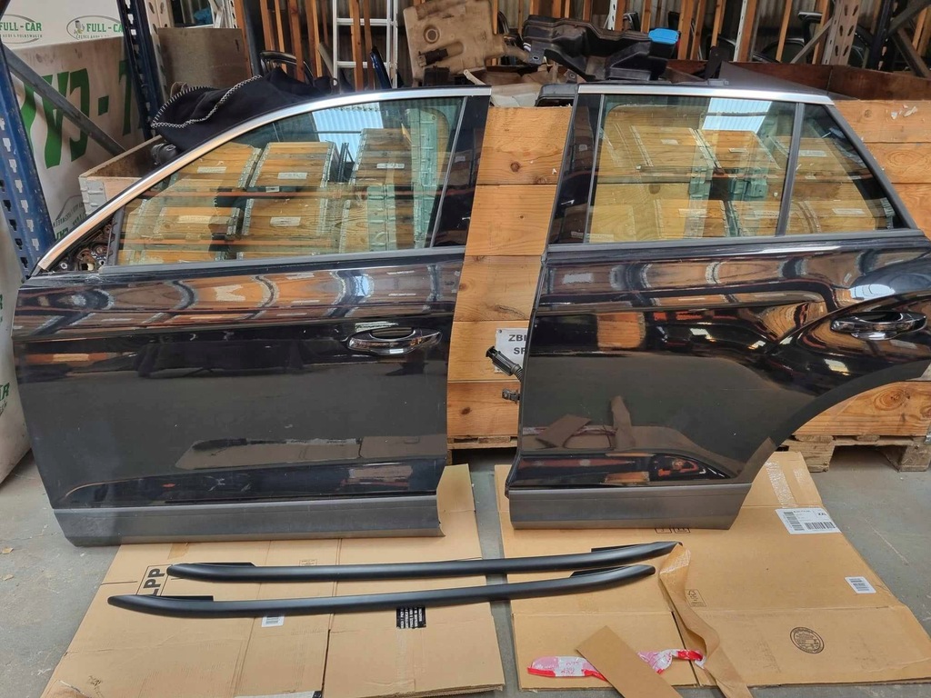 фото №1, Vw t-roc дверь левая сторона чёрные задняя