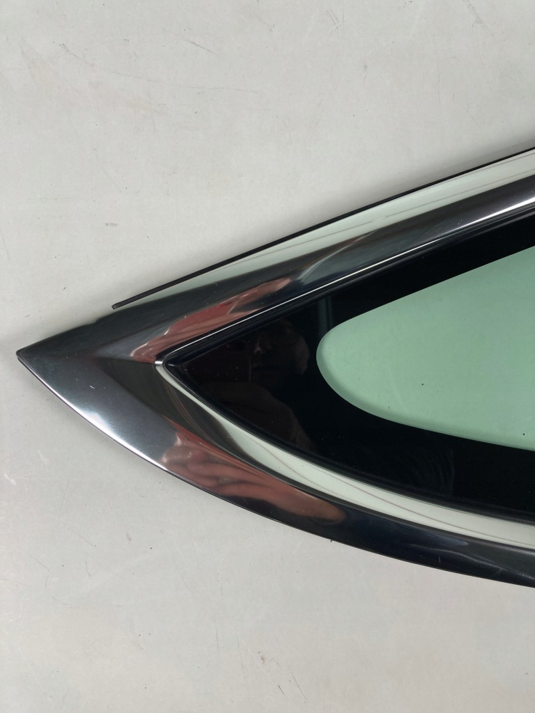фото №2, Стекло кузовная правая tesla 3
