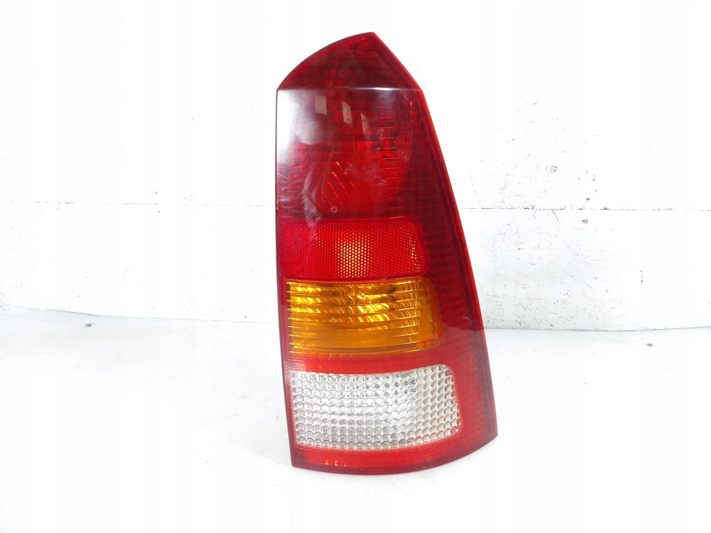 фото №1, Ford focus mk1 kombi лампа задня права