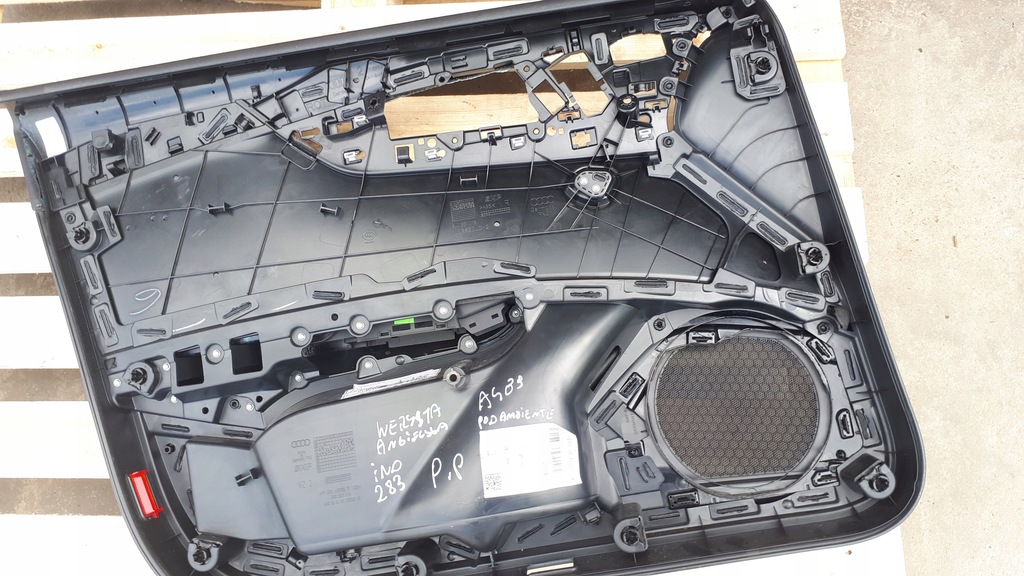 фото №13, A4 b9 8w s4 обшивка двері правий перед alcantara uk