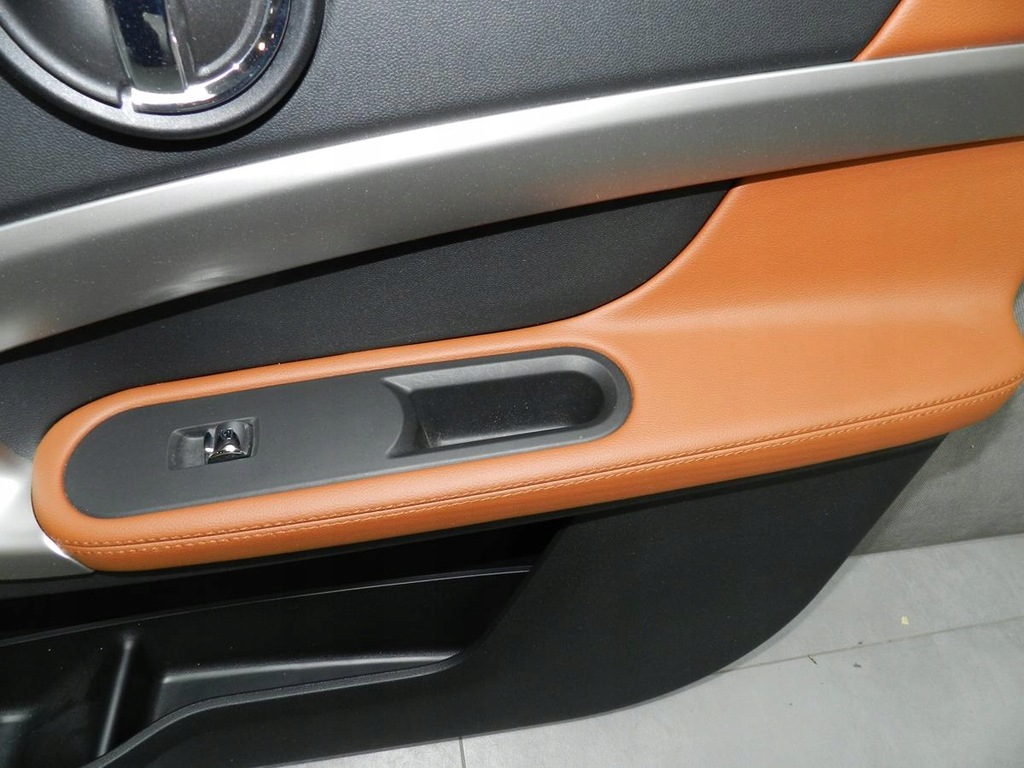 фото №3, Mini countryman f60 оббивка права перед 16631410