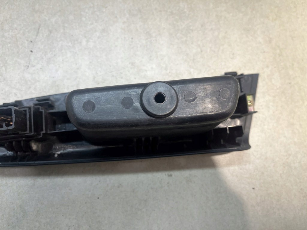 фото №5, Панель управление стекло левый задняя hyundai getz 1.3 935701c010