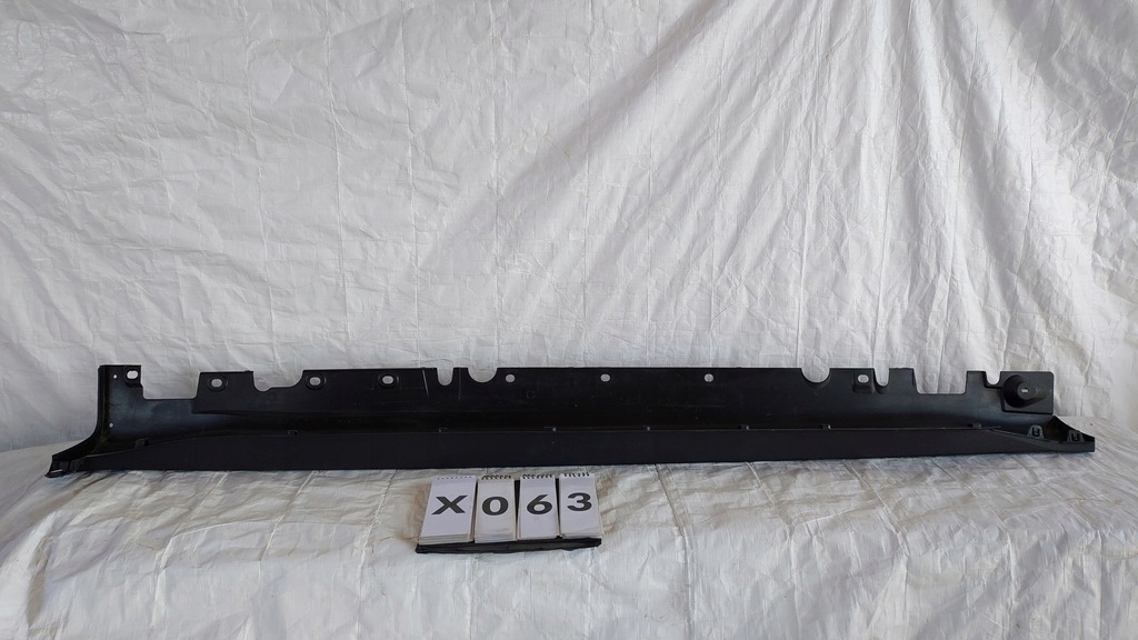 фото №9, Bmw x5 e70 накладка молдинг поріг права