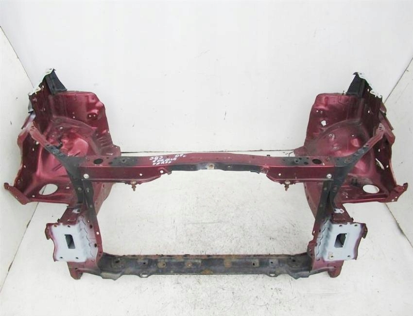 фото №1, Передняя часть кузов toyota corolla verso 2004-09r 3q3