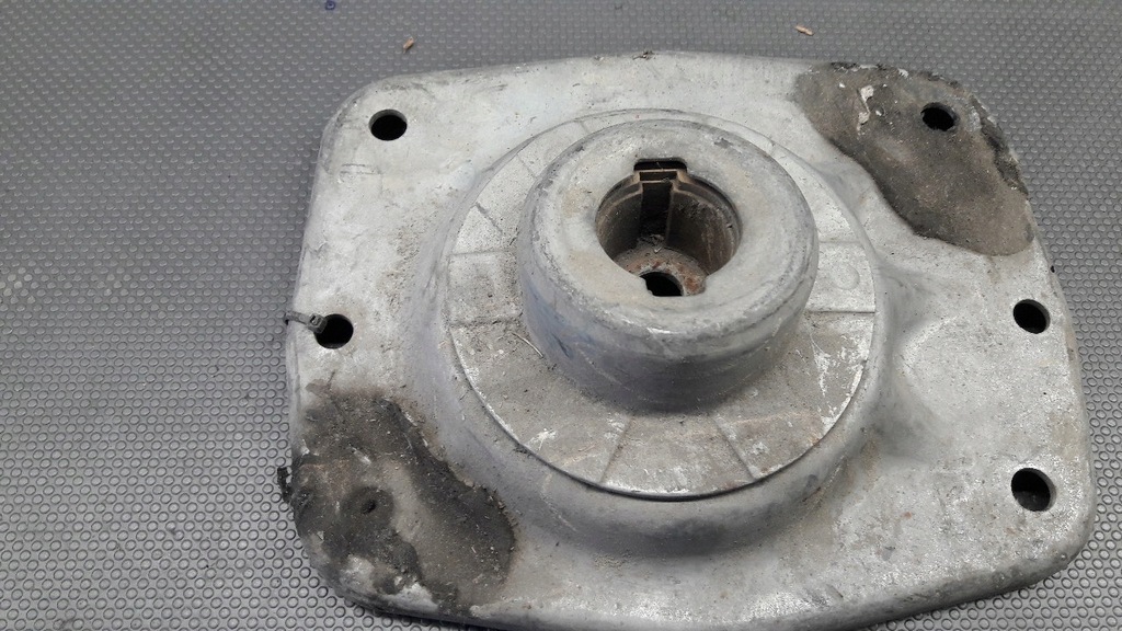 фото №6, Верхній кронштейн амортизатора peugeot expert 2009r 2.0hdi