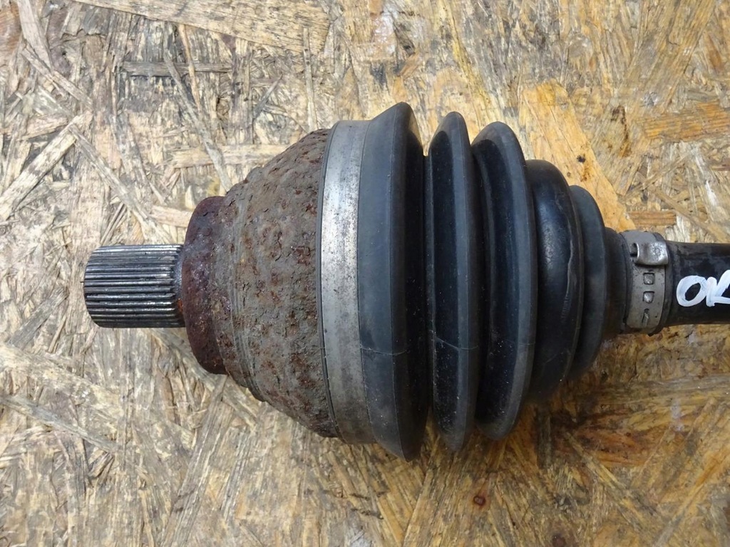 фото №9, Привідний вал półośka ліва audi q3 8u 2011- 1.4 tfsi