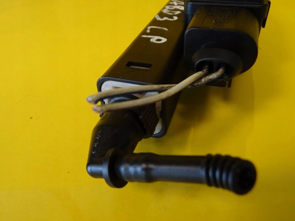 фото №5, Насадка форсунки омивач лампа audi a8 s8 d3 4e 4e0955965a nr81