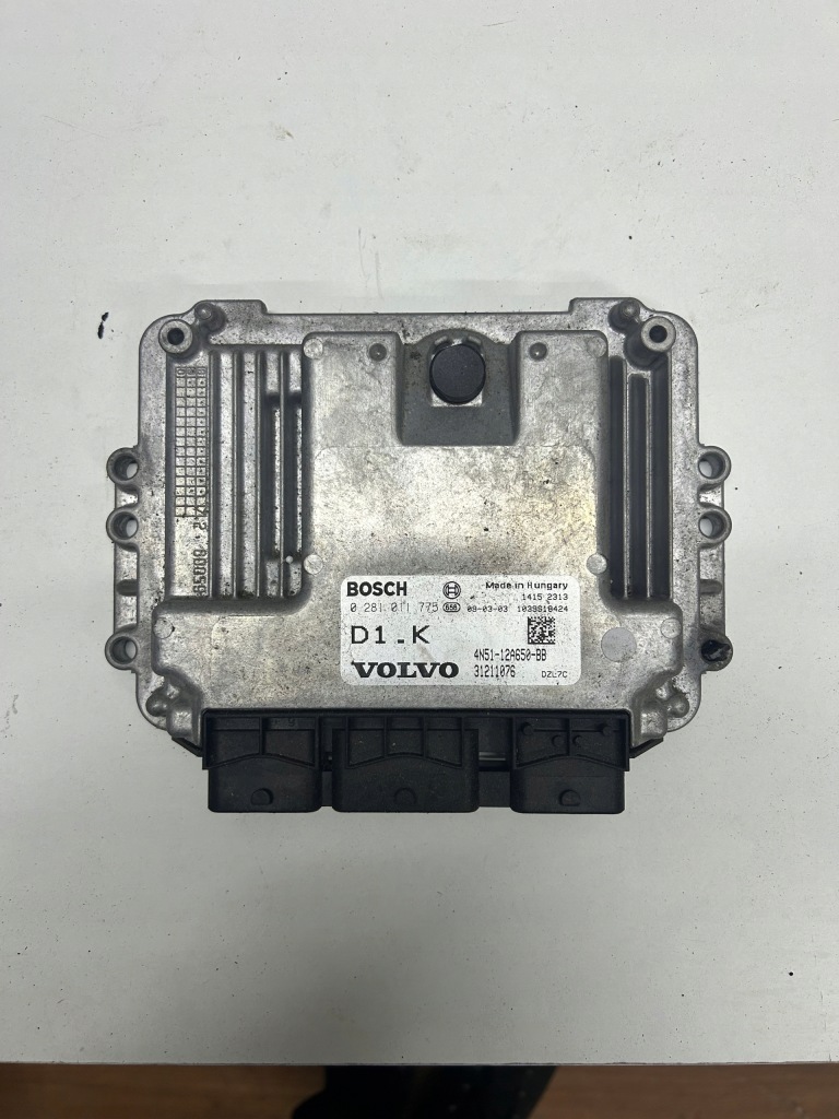 фото №1, Бортовой компьютер блок управления двигателя v50 lift 1.6d демонтаж